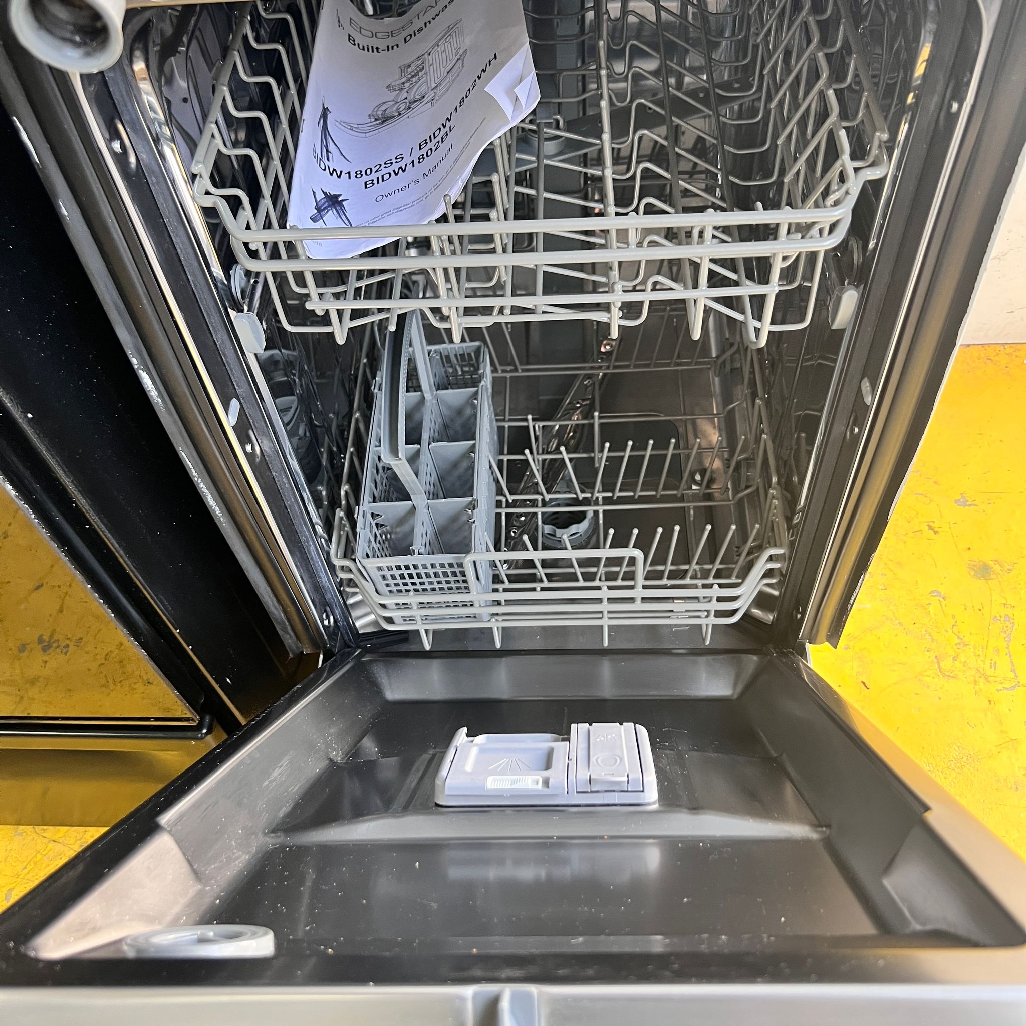 EdgeStar Black Dishwasher 18 EdgeStar Black Dishwasher 18